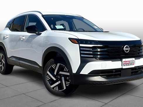 New 2026 Nissan Kicks SV image 2