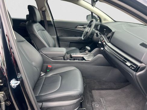 Certified 2026 Kia Sportage EX w/ EX Panorama Roof Package FWD image 15