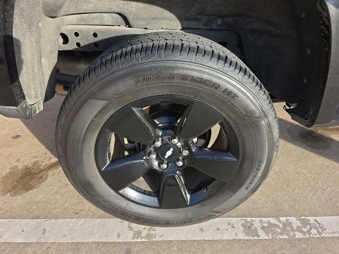 Used 2016 Chevrolet Colorado LT w/ Midnight Edition image 30