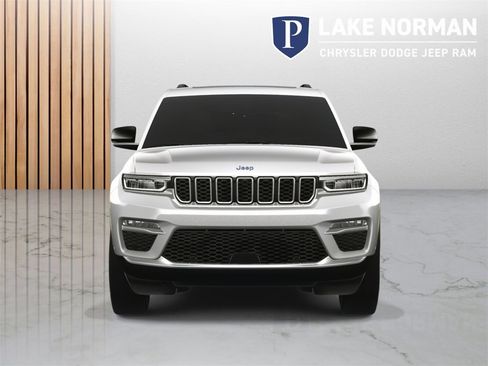 New 2024 Jeep Grand Cherokee Limited 4xe w/ Luxury Tech Group II image 10