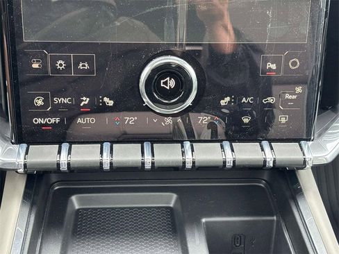 New 2025 GMC Acadia Elevation w/ Elevation Premium Package image 17