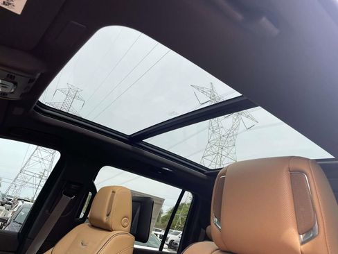 New 2026 Cadillac Escalade ESV Luxury w/ LPO, Radiant Package image 21