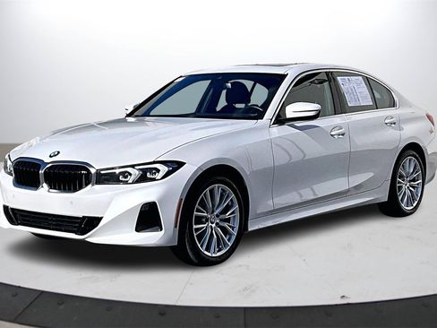 Used 2024 BMW 330i xDrive 330i xDrive w/ Convenience Package image 4