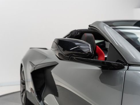Used 2024 Chevrolet Corvette Z06 RWD image 24
