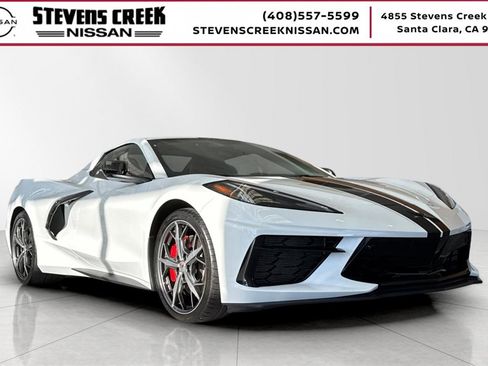 Used 2022 Chevrolet Corvette Stingray w/ Z51 Performance Package image 1