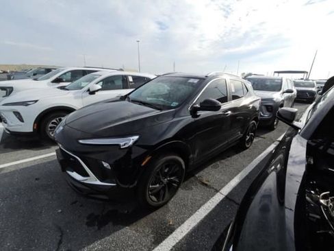 Used 2024 Buick Encore GX Sport Touring w/ Comfort Package image 3