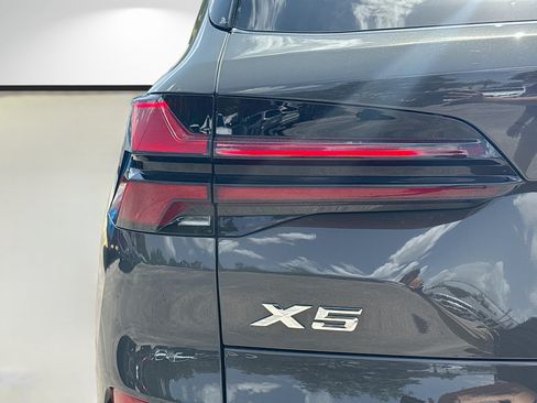 New 2026 BMW X5 xDrive50e w/ M Sport Package AWD/4WD image 10