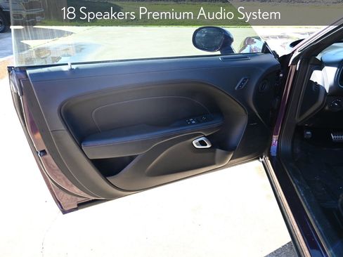 Used 2021 Dodge Challenger R/T Scat Pack image 11