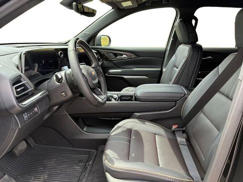 New 2026 Chevrolet Traverse High Country image 11