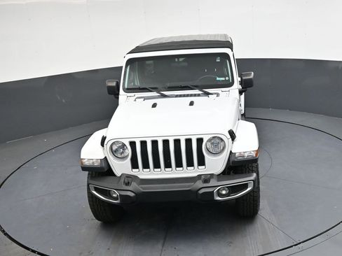 Used 2019 Jeep Wrangler Unlimited Sahara image 24