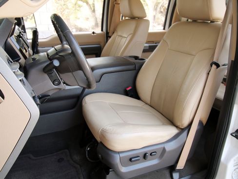 Used 2011 Ford F250 Lariat w/ Lariat Ultimate Pkg image 22