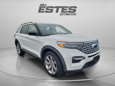 Used 2020 Ford Explorer Platinum w/ Premium Technology Package image 5