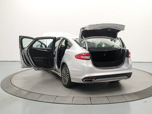 Used 2018 Ford Fusion Titanium AWD/4WD image 14