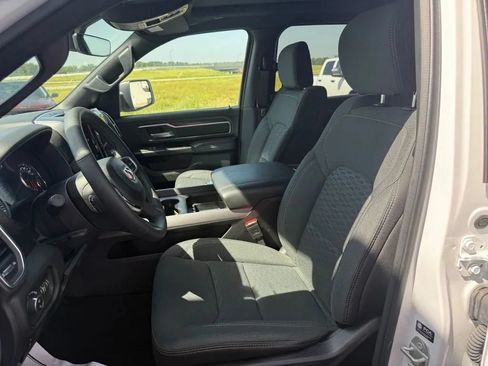 Used 2025 RAM 1500 Big Horn AWD/4WD image 13