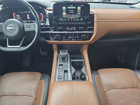 Certified 2022 Nissan Pathfinder Platinum w/ Lighting Package (N93) FWD image 15