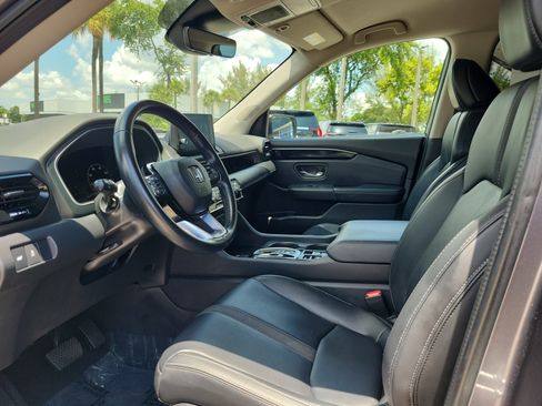 Used 2024 Honda Pilot EX-L image 11