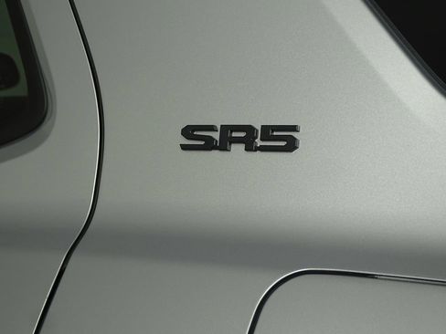 Used 2025 Toyota 4Runner SR5 image 36