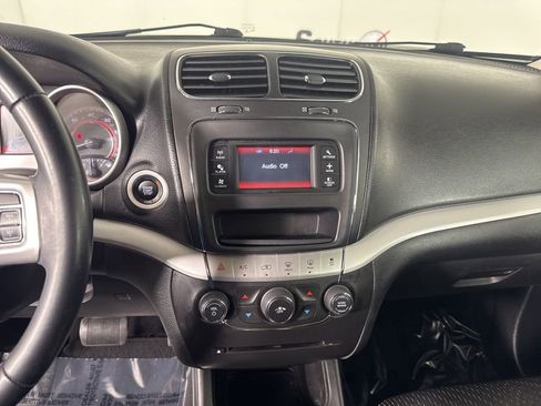 Used 2019 Dodge Journey SE w/ Connectivity Group image 20