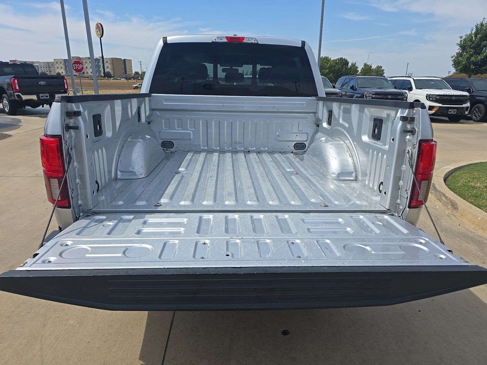 Used 2018 Ford F150 Lariat AWD/4WD image 5