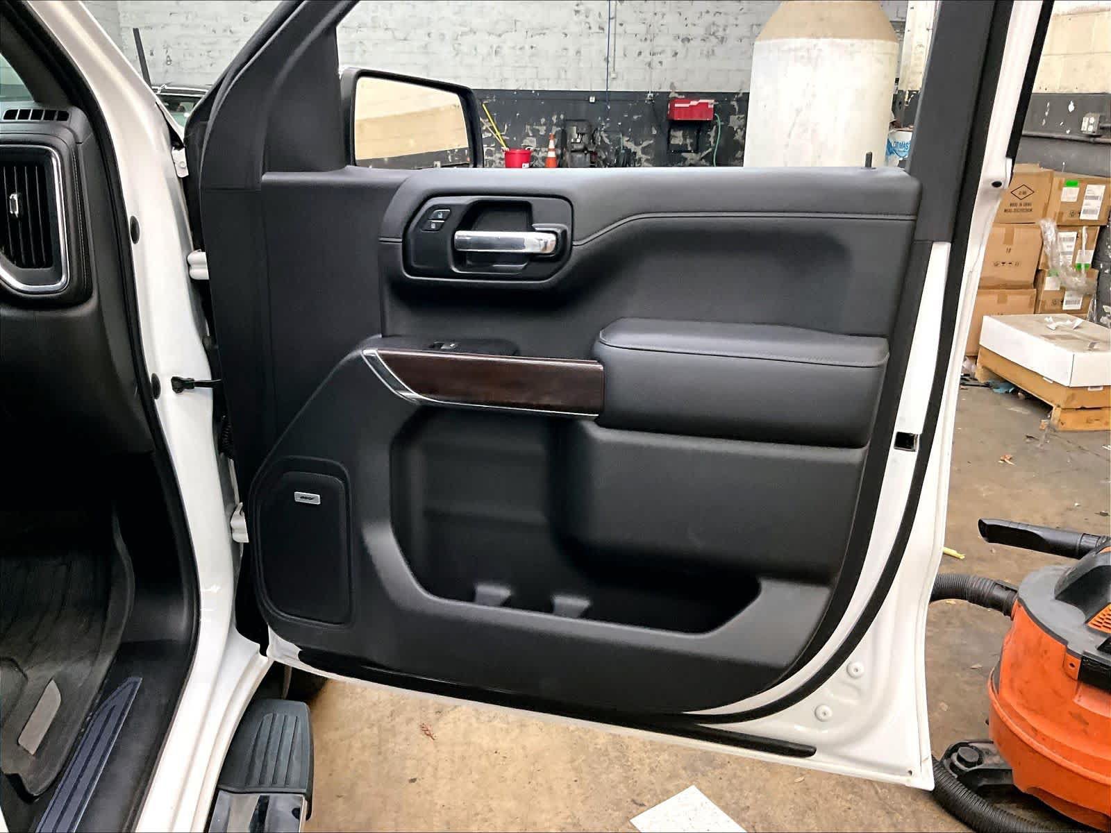 Used 2019 GMC Sierra 1500 SLT w/ SLT Premium Plus Package AWD/4WD image 25