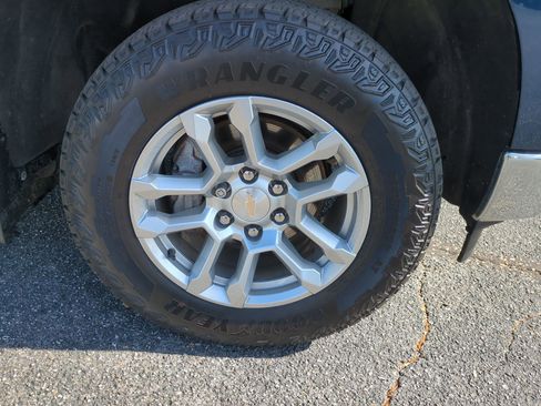 Certified 2023 Chevrolet Silverado 1500 LT image 12