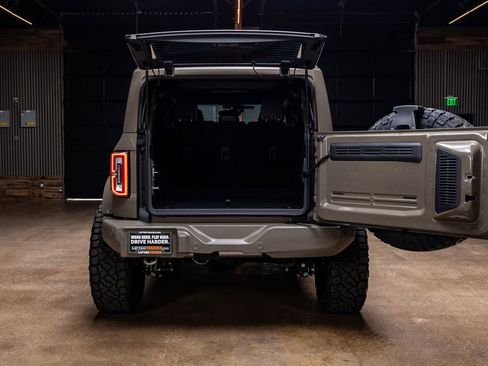Used 2026 Ford Bronco Outer Banks AWD/4WD image 9