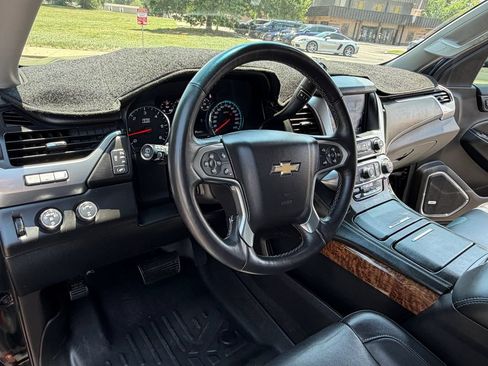 Used 2017 Chevrolet Tahoe Premier AWD/4WD image 18