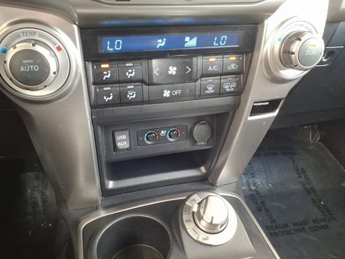 Used 2016 Toyota 4Runner Limited AWD/4WD image 29