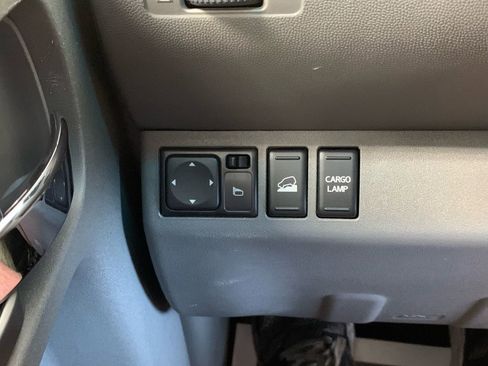 Used 2017 Nissan Frontier SV w/ SV Value Truck Package image 31