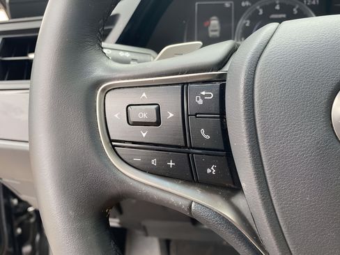 Used 2023 Lexus ES 350 w/ Accessory Package (Z1) FWD image 19