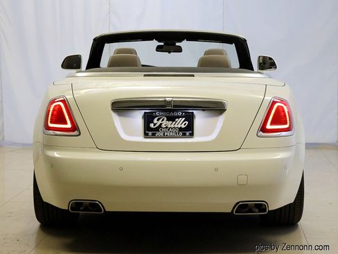 Used 2020 Rolls-Royce Dawn image 8