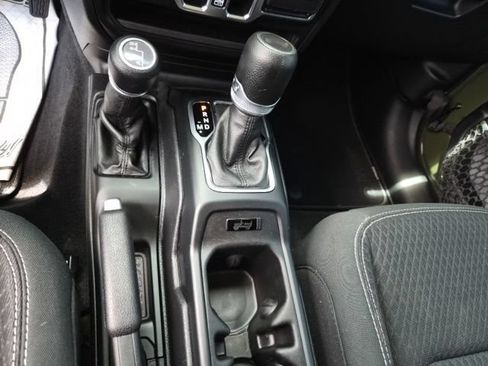 Used 2021 Jeep Wrangler Unlimited Sport AWD/4WD image 23