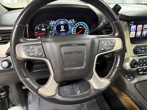 Used 2020 GMC Yukon XL Denali w/ Open Road Package AWD/4WD image 21