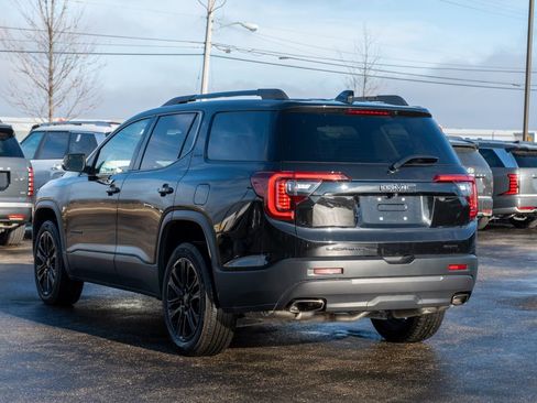 Used 2023 GMC Acadia SLE w/ Driver Convenience Package image 5