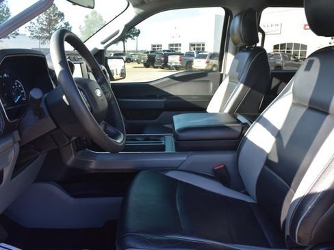 Used 2021 Ford F150 XLT image 16