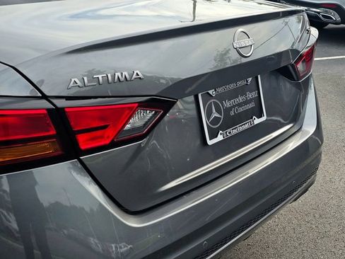 Used 2024 Nissan Altima 2.5 SL FWD image 14