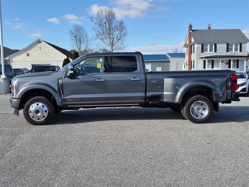 Used 2024 Ford F450 Limited w/ FX4 Off-Road Package image 5