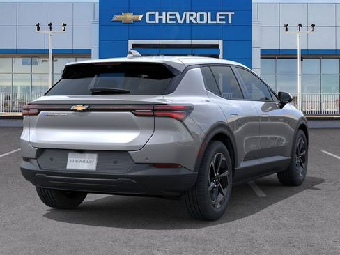 New 2026 Chevrolet Equinox EV LT image 4