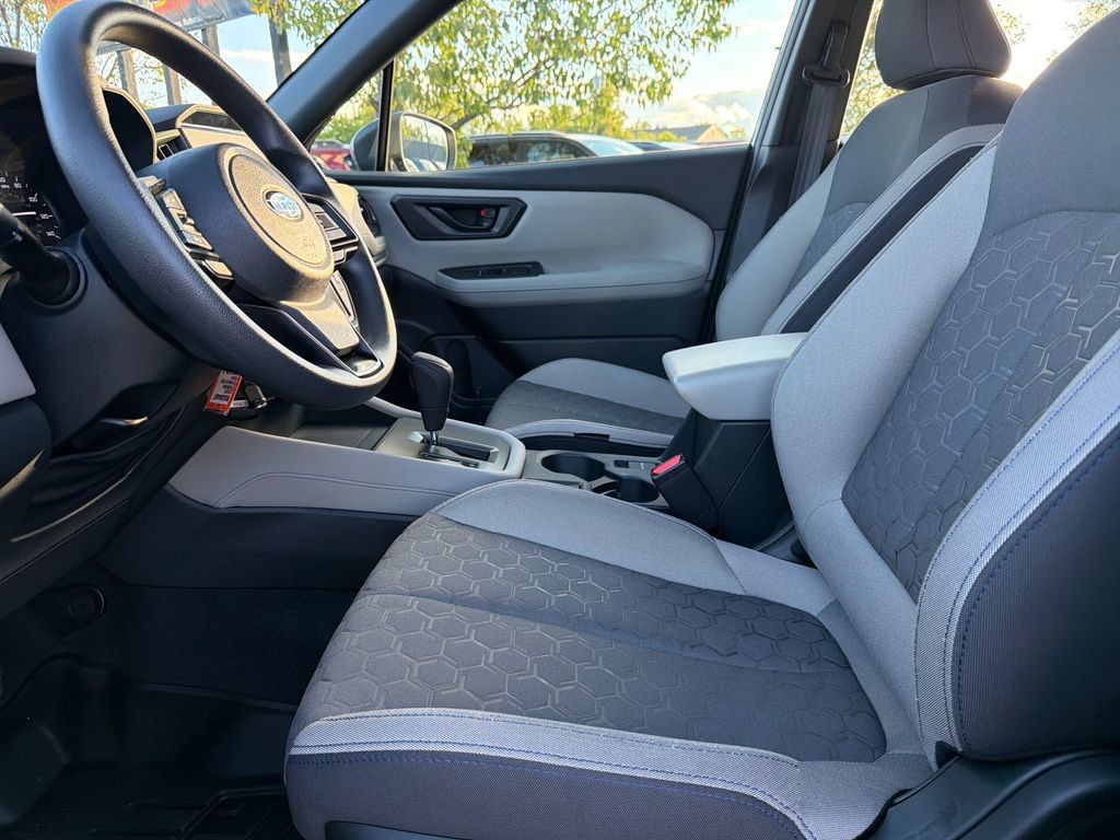 Certified 2025 Subaru Forester AWD/4WD image 20