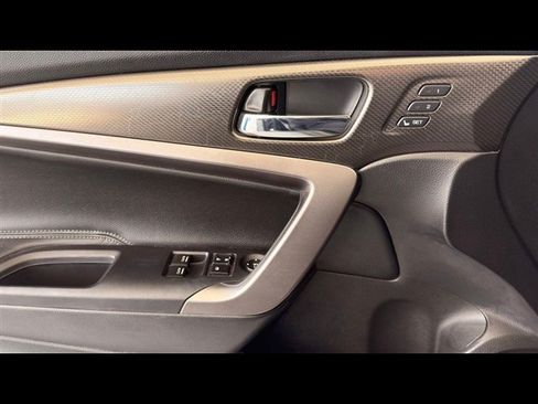 Certified 2017 Honda Accord EX-L image 31