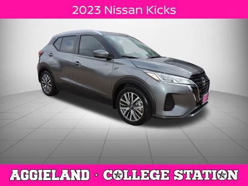 Used 2023 Nissan Kicks SV FWD image 1