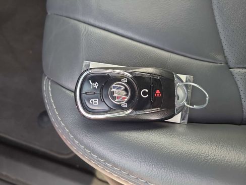 Used 2024 Buick Enclave Premium image 28