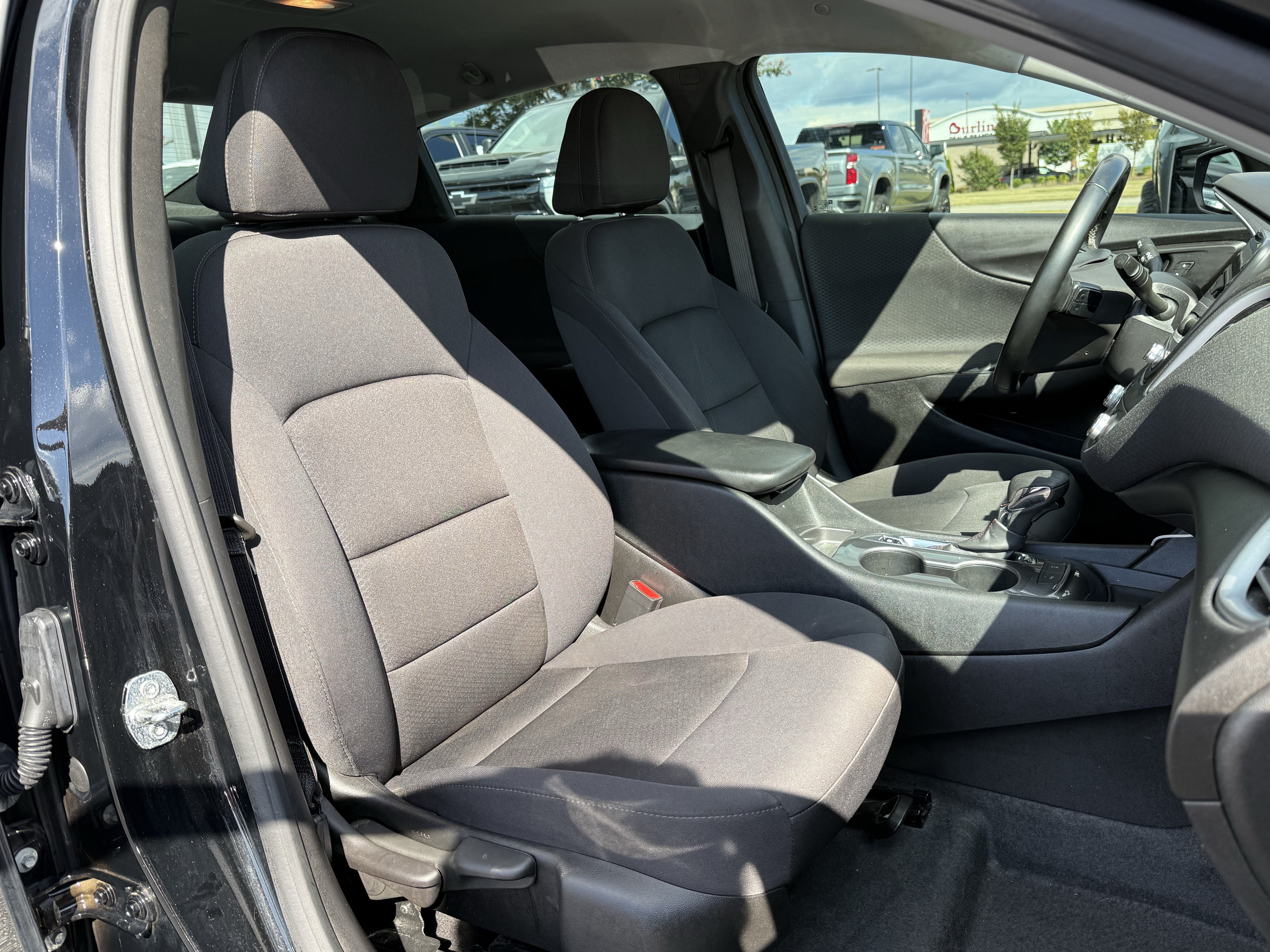 Used 2024 Chevrolet Malibu RS FWD image 33