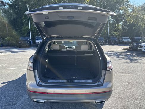 Used 2020 Lincoln Nautilus Reserve image 20