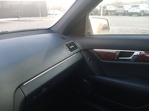 Used 2010 Mercedes-Benz C 300 C 300 image 17