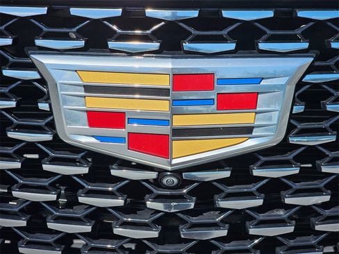 Used 2022 Cadillac Escalade Premium Luxury image 10