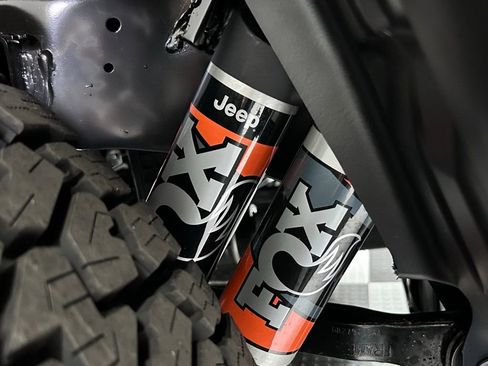 New 2025 Jeep Gladiator Mojave image 11