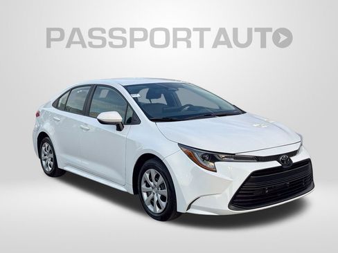Used 2024 Toyota Corolla LE image 10
