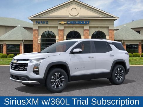 New 2026 Chevrolet Equinox LT image 3