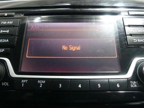 Used 2018 Nissan Sentra SV image 38